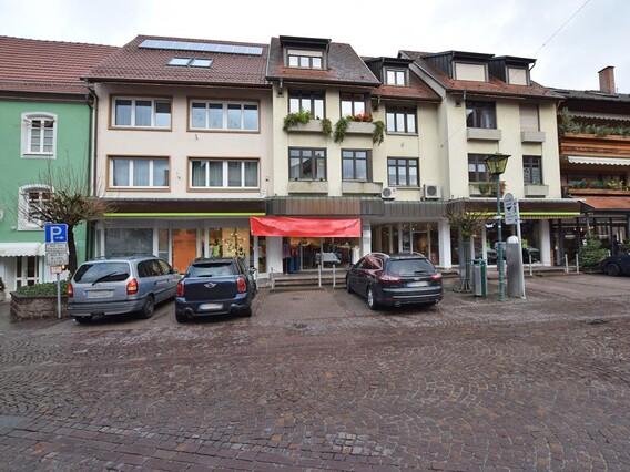 Frontansicht des Gebäudes