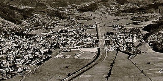 Alte Luftbildaufnahme von Oberkirch.